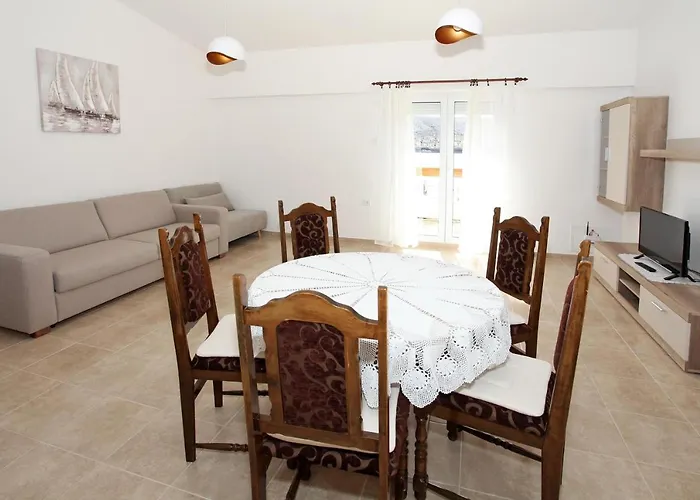 Апартаменты By The Sea Pag - 529