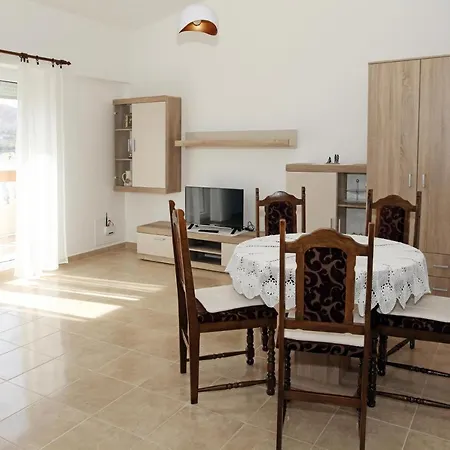 By The Sea Pag - 529 Apartment Pag Town